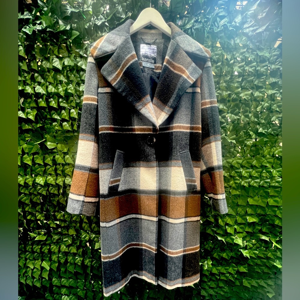 Kensie plaid coat size medium